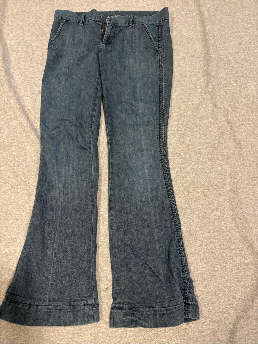 Tag Jeans Stretch Flare Jeans Size 27 Medium Wash Cuffed Hem